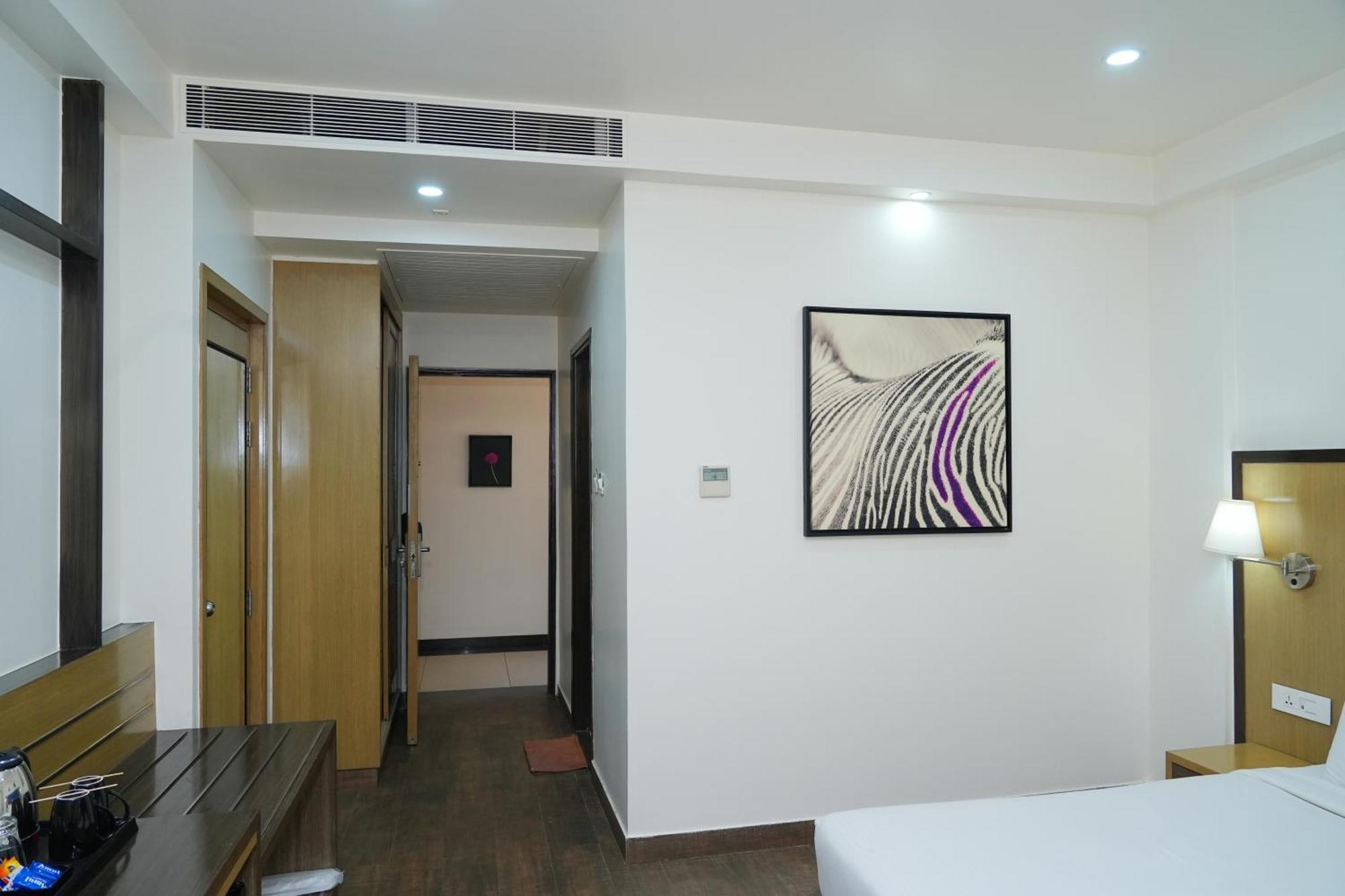 Purple Cloud Hotel Devanahalli 外观 照片